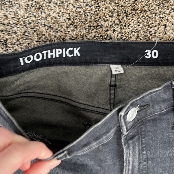 *2/$90, 3/$80 4/$70* J. Crew Toothpick Crop Jean, NWOT - Picture 3 of 6